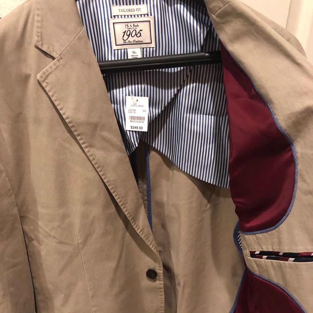 Tan blazer, never worn - Picture 2 of 3